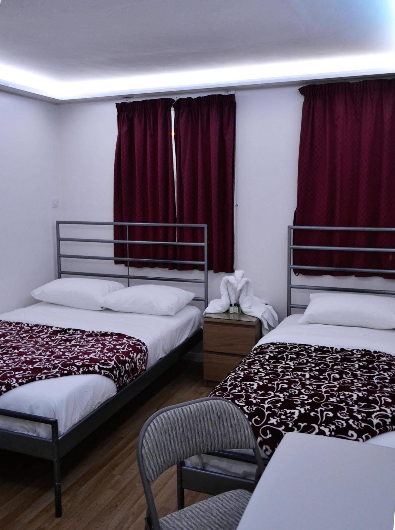 Barking Hotel Zewnętrze zdjęcie