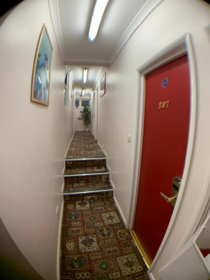 Barking Hotel Zewnętrze zdjęcie